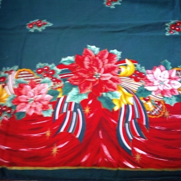 Christmas Green Red Rectangular Poinsettia Holly Fabric Tablecloth 52 x 102 In. - Picture 4 of 4